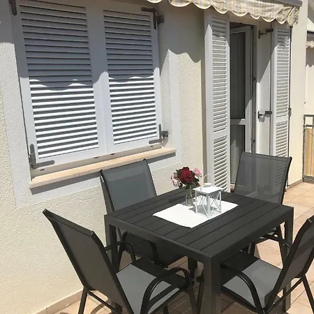 Apartments Trogir *